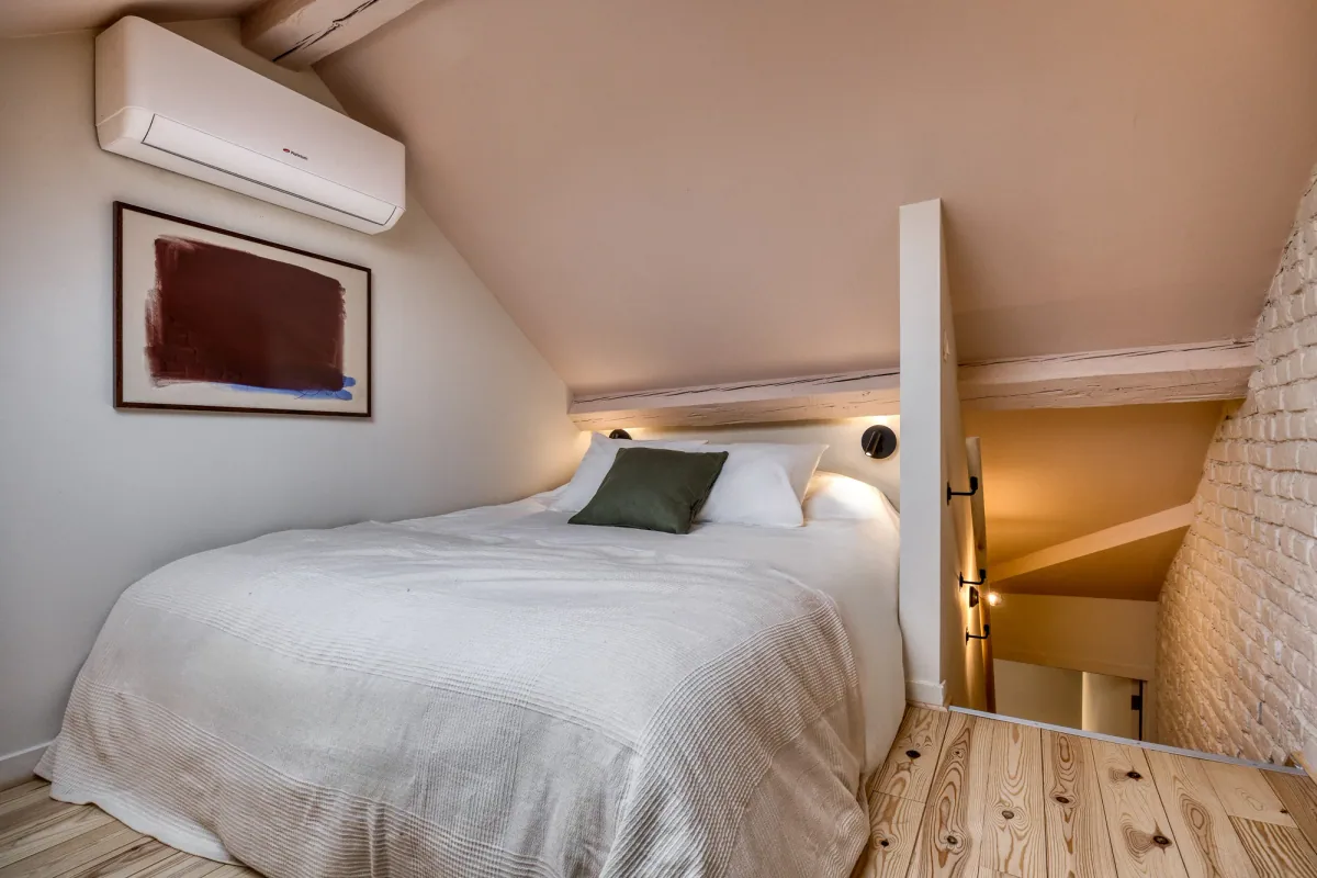 Room n°8 - Royale in 2-bedroom Duplex — photo 8